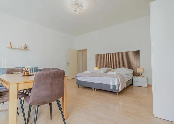 Apartamento Stylish 2 Bedroom For Long Stays, Super Viena