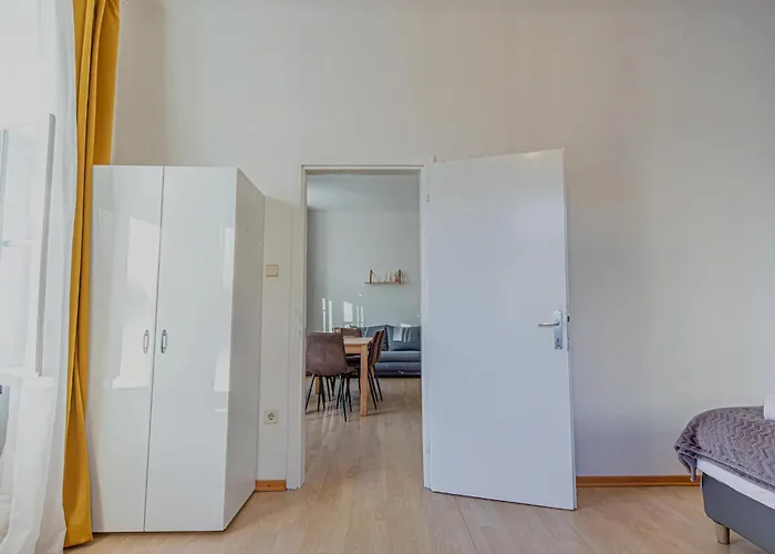 Stylish 2 Bedroom For Long Stays, Super * Viena