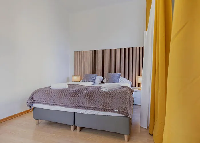 Stylish 2 Bedroom For Long Stays, Super *